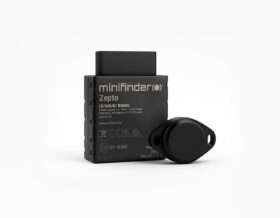 Close-up of the MiniFinder Zenso GPS tracker with built-in sensors for temperature and humidity monitoring.