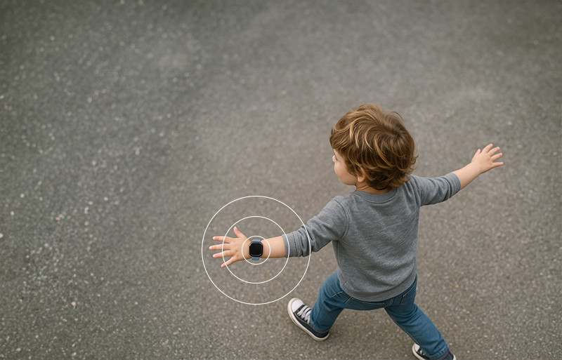 Child wearing MiniFinder Watch with real-time location tracking displayed on phone