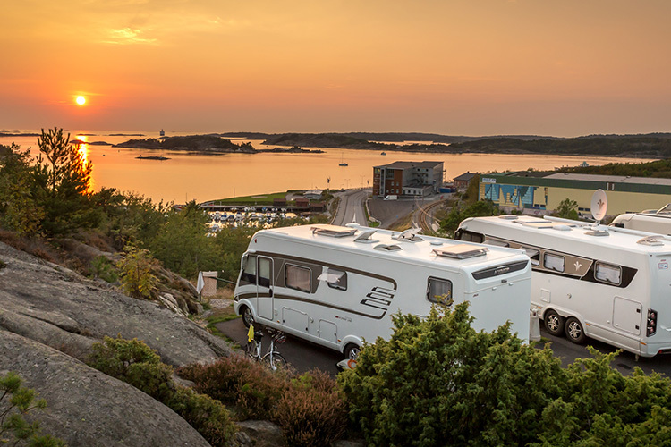 Protect your campervan and caravan from theft with MiniFinder using smart security alerts and reliable monitoring